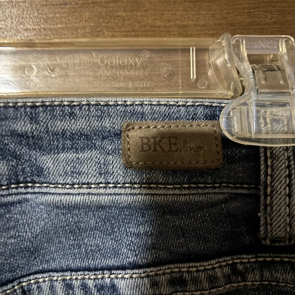 BKE Women's Boot Cut Jeans - Classic Blue - Picture 4 of 5